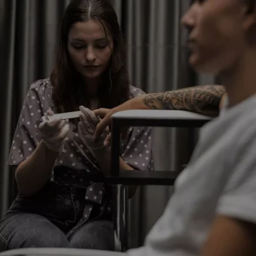 barbershop gudz in chisinau centru manichiura